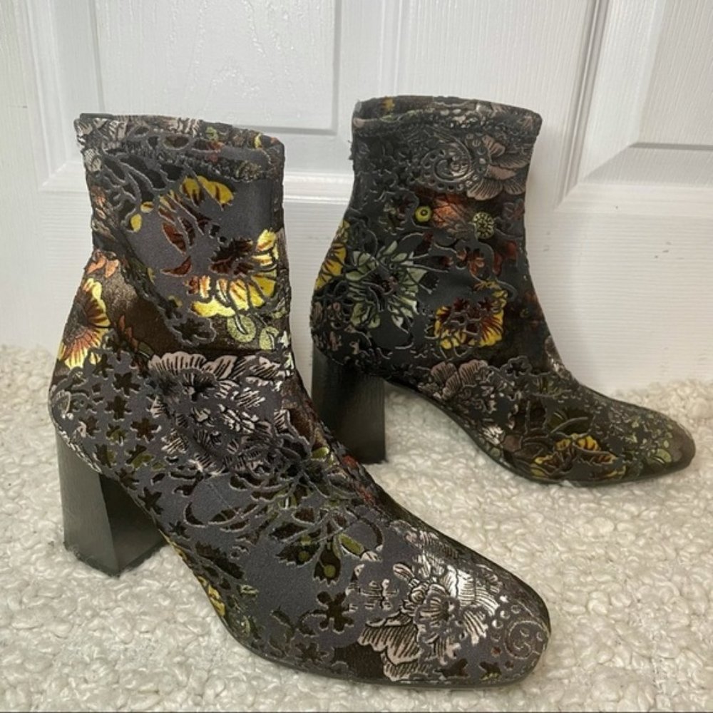 Hispanitas Portia Floral Velvet Chunky Heeled Booties 6.5 EUC